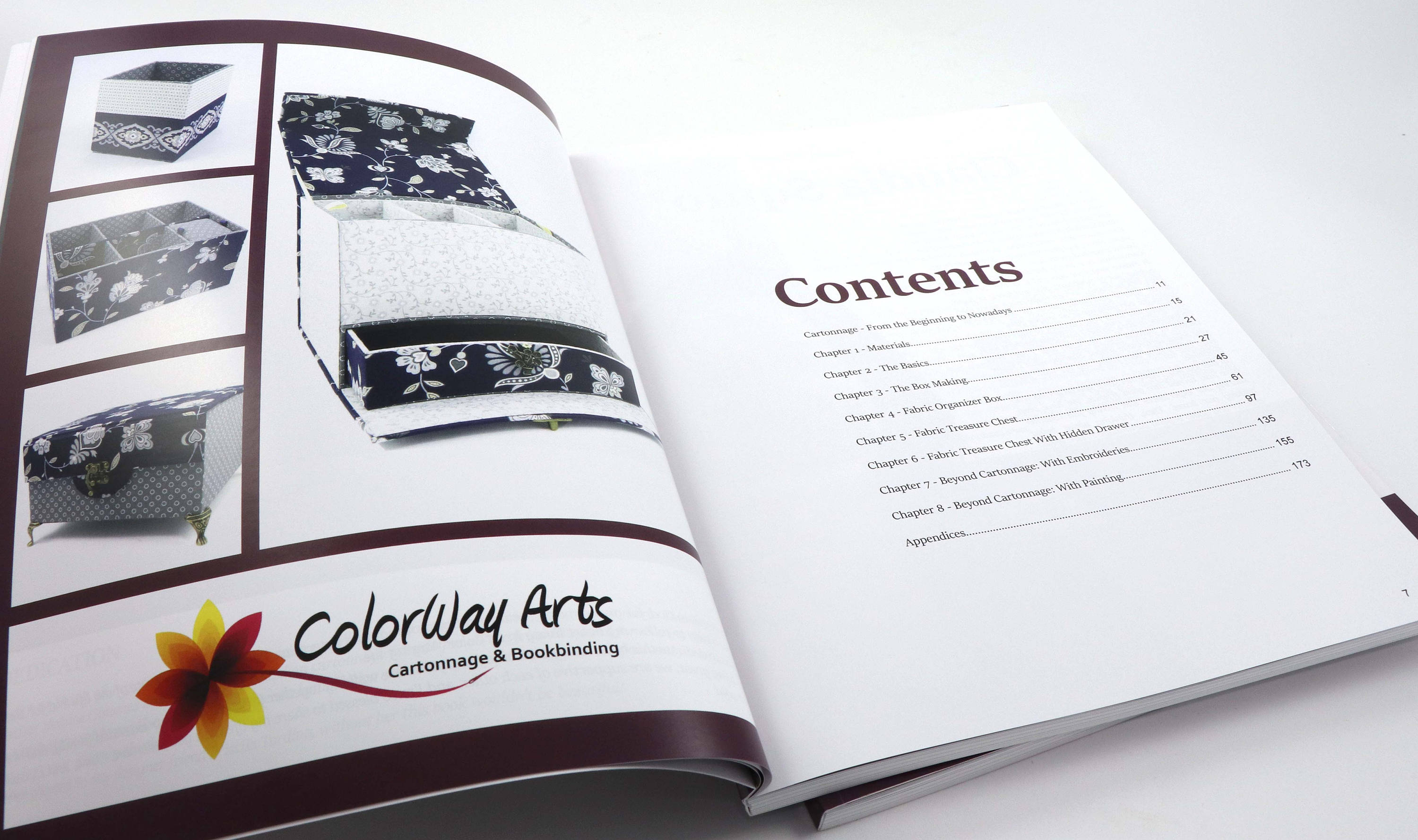 CARTONNAGE Basics & Beyond  - The complete guide for fabric box making, book written by Claudia Squio