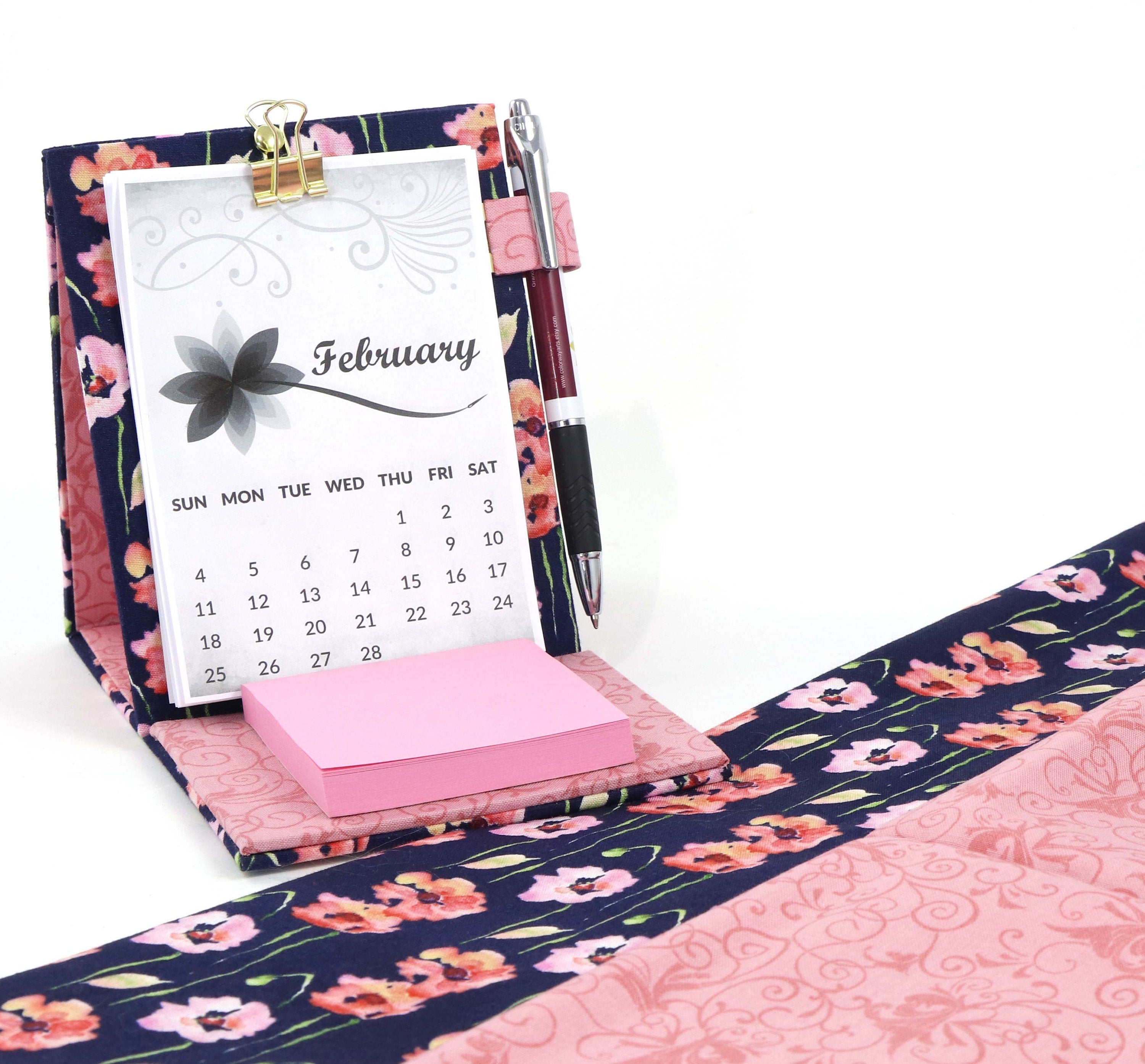 DIY fabric desk calendar, cartonnage kit 105,  free online instructions and printable calendar sheets